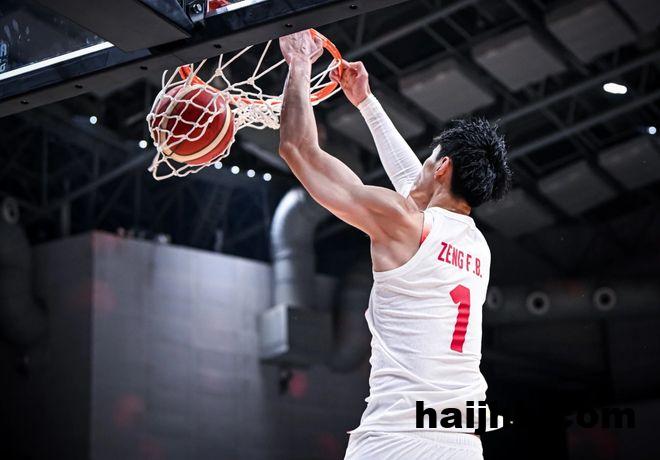 曾凡博签篮网，跑龙套还是真有戏？